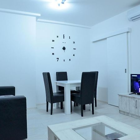 Best Apartments Paraćin Buitenkant foto