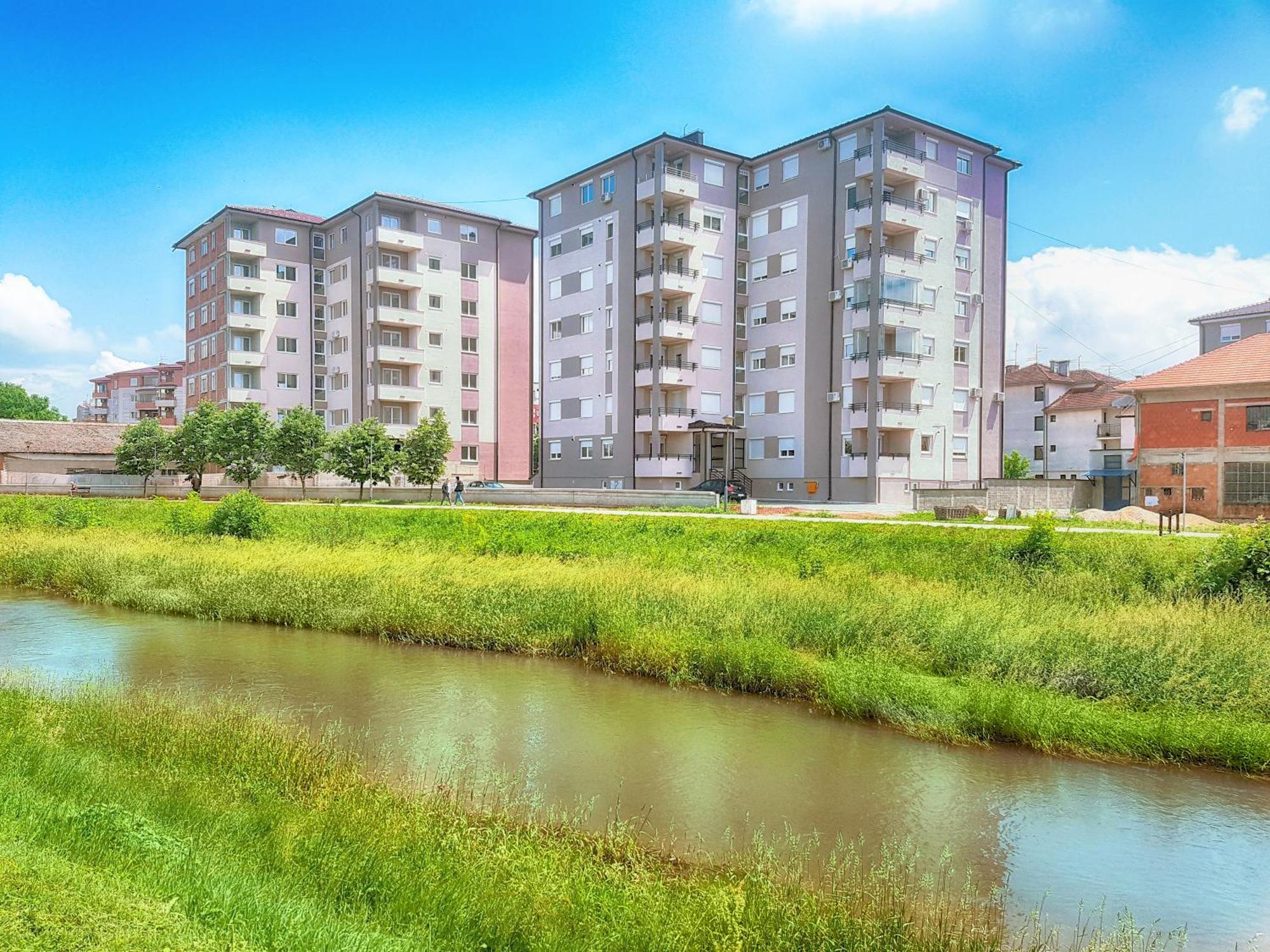 Best Apartments Paraćin Buitenkant foto