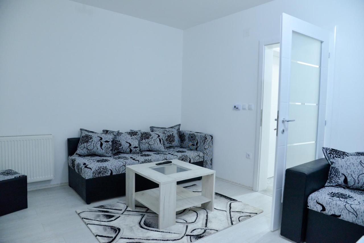 Best Apartments Paraćin Buitenkant foto